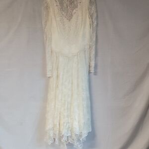Vintage Jessica McClintock Cream V-Neck Long Sleeve Wedding Gown